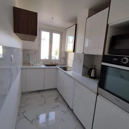 Apartment Tres Bel A Paris Et La Defense La Garenne-Colombes